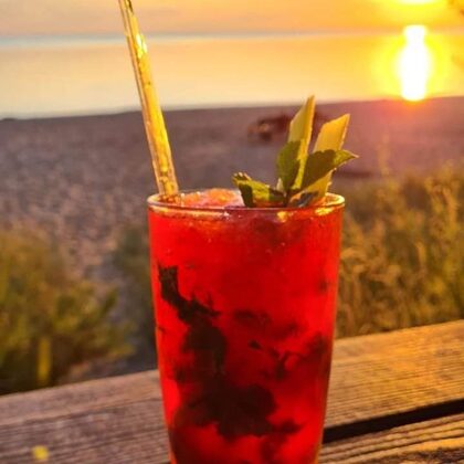 kokteiļi, mojito, pie jūras, terase
